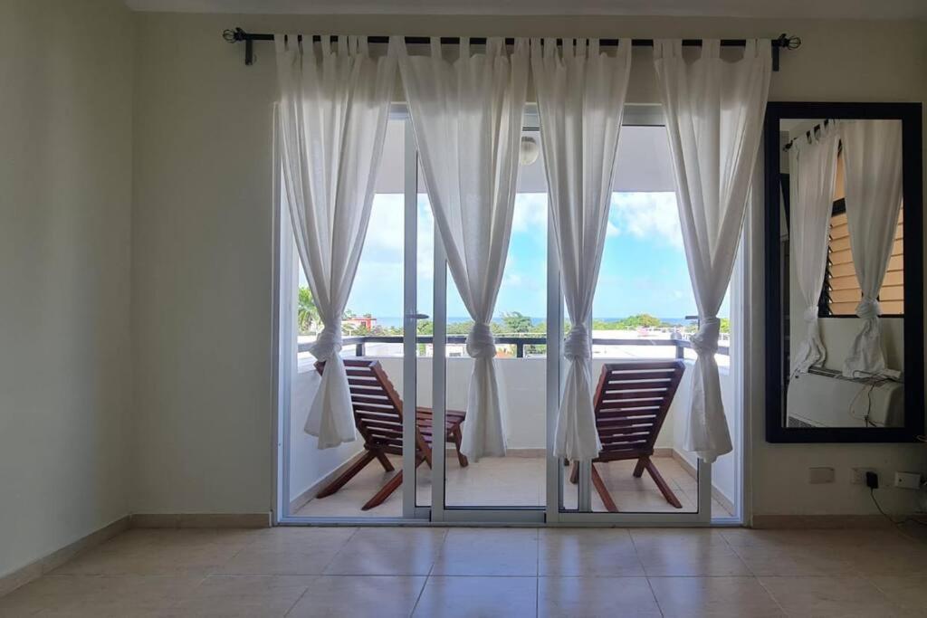 El más completo, a menos de 5 minutos de la playa, free wifi fuera del alojamiento Puerto Plata Exterior foto