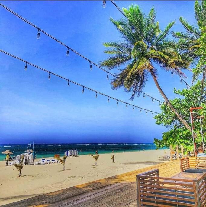 El más completo, a menos de 5 minutos de la playa, free wifi fuera del alojamiento Puerto Plata Exterior foto